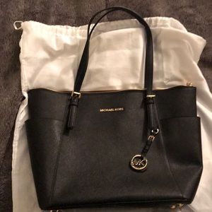 Michael Kors tote